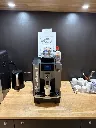 Photo-machine-a-cafe-en-situation jura w4-compress.webp